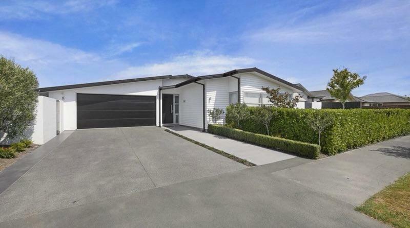 7*7 Holiday Home Christchurch Kültér fotó